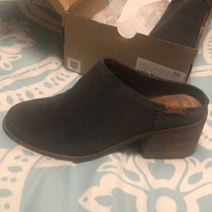 Tom’s suede mules